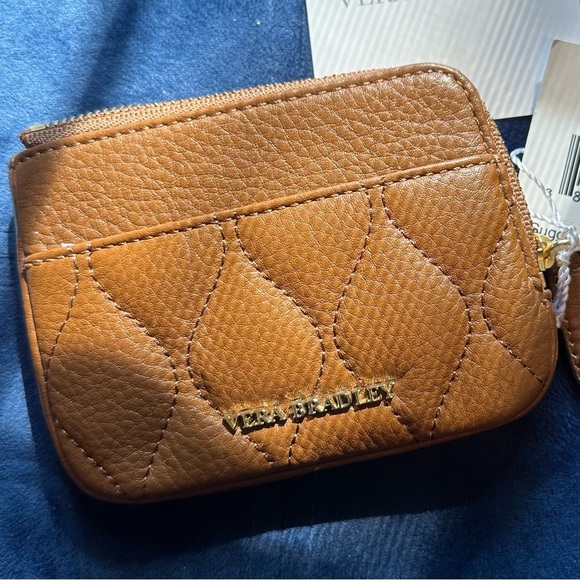 Vera Bradley Zip Card Case - all leather! - Picture 3 of 5